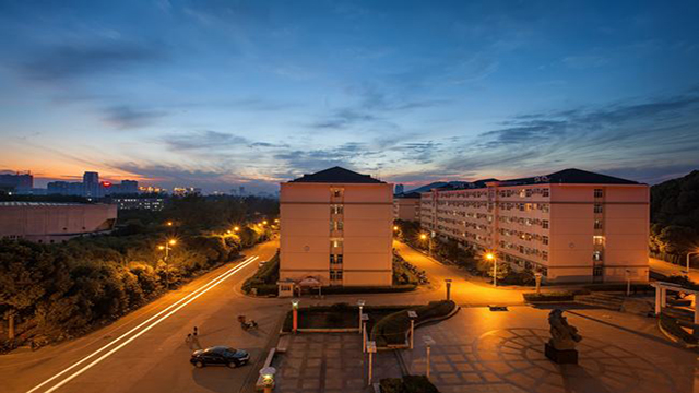 華中科技大學夜景